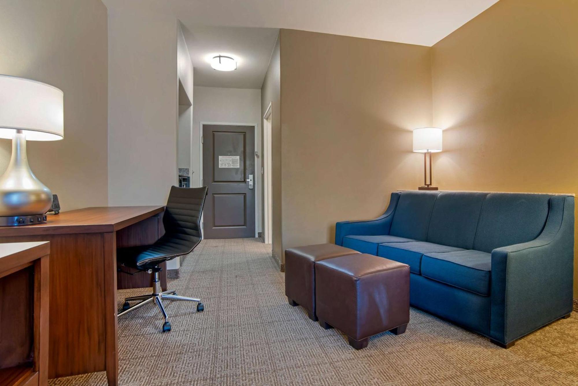 Comfort Suites Alexandria Luaran gambar